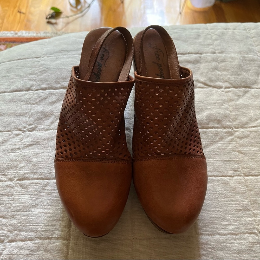Brown clogs